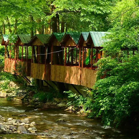 Karaaslan Kamping Tesisleri אתר קמפינג *