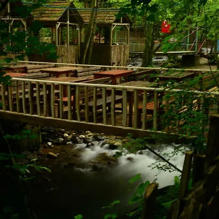 Karaaslan Kamping Tesisleri אתר קמפינג